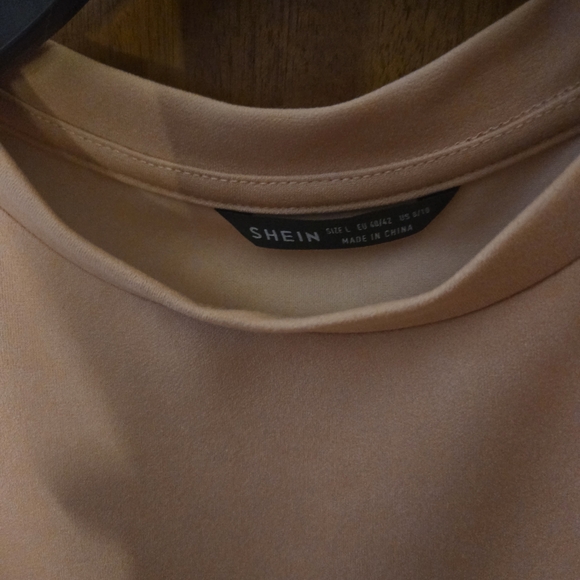 Elegant Pink Ruffle Top - Picture 3 of 5